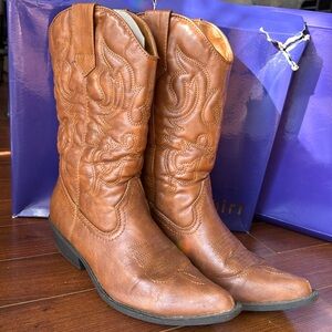 Madden Girl Boots